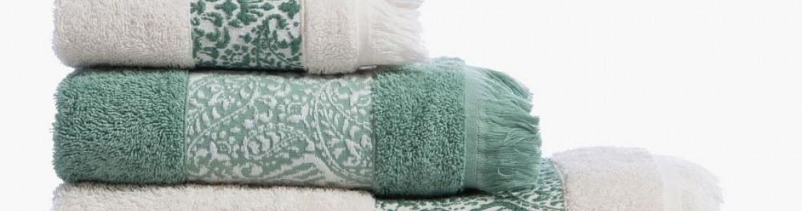 TOWELS SETS OF 3 (DIFFERENT DIMENSIONS)